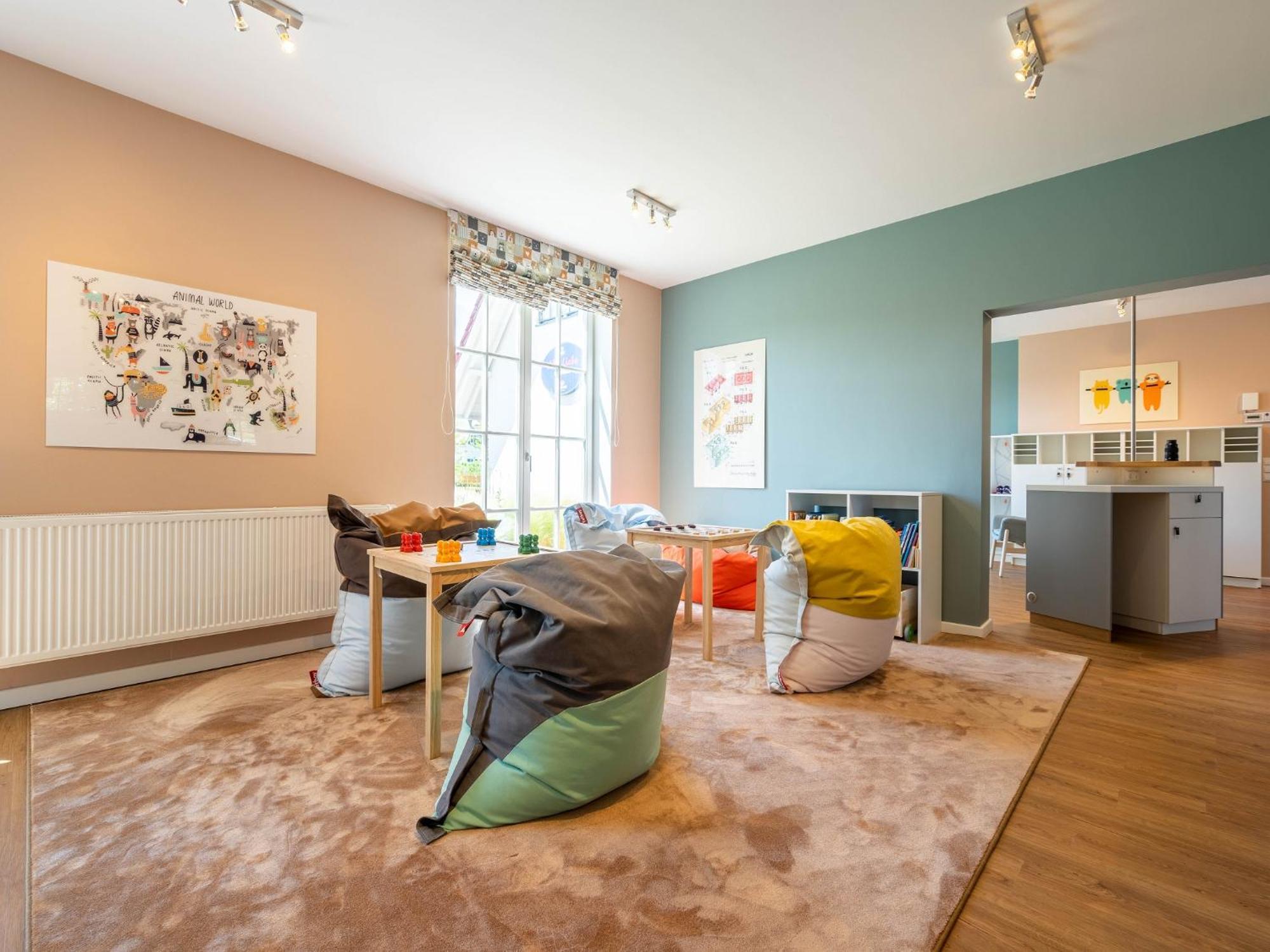 Reetland Am Meer - Luxusplus Reetdachvilla Mit 4 Schlafzimmern, Aussensauna, Loungebereich Und Kamin G07 德兰斯克 外观 照片