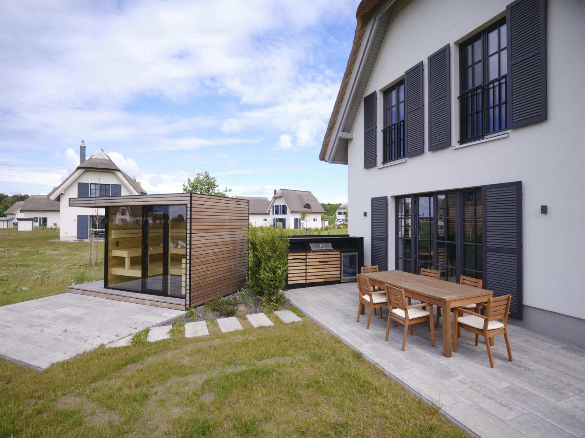 Reetland Am Meer - Luxusplus Reetdachvilla Mit 4 Schlafzimmern, Aussensauna, Loungebereich Und Kamin G07 德兰斯克 外观 照片